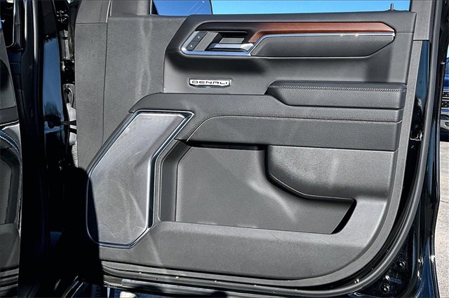 Used 2024 GMC Sierra 1500 Denali w/ Technology Package image 29