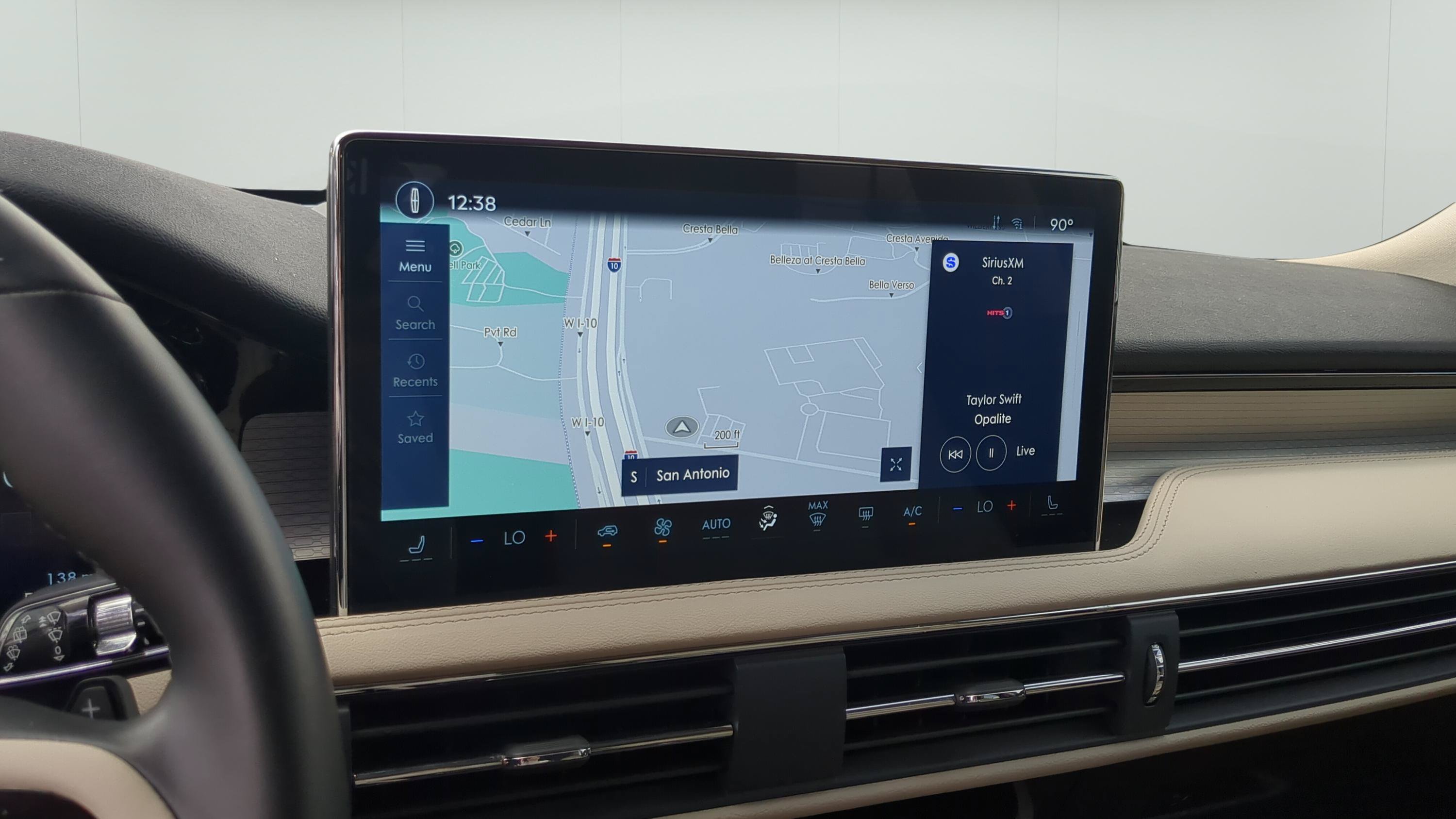 Used 2025 Lincoln Corsair AWD image 17