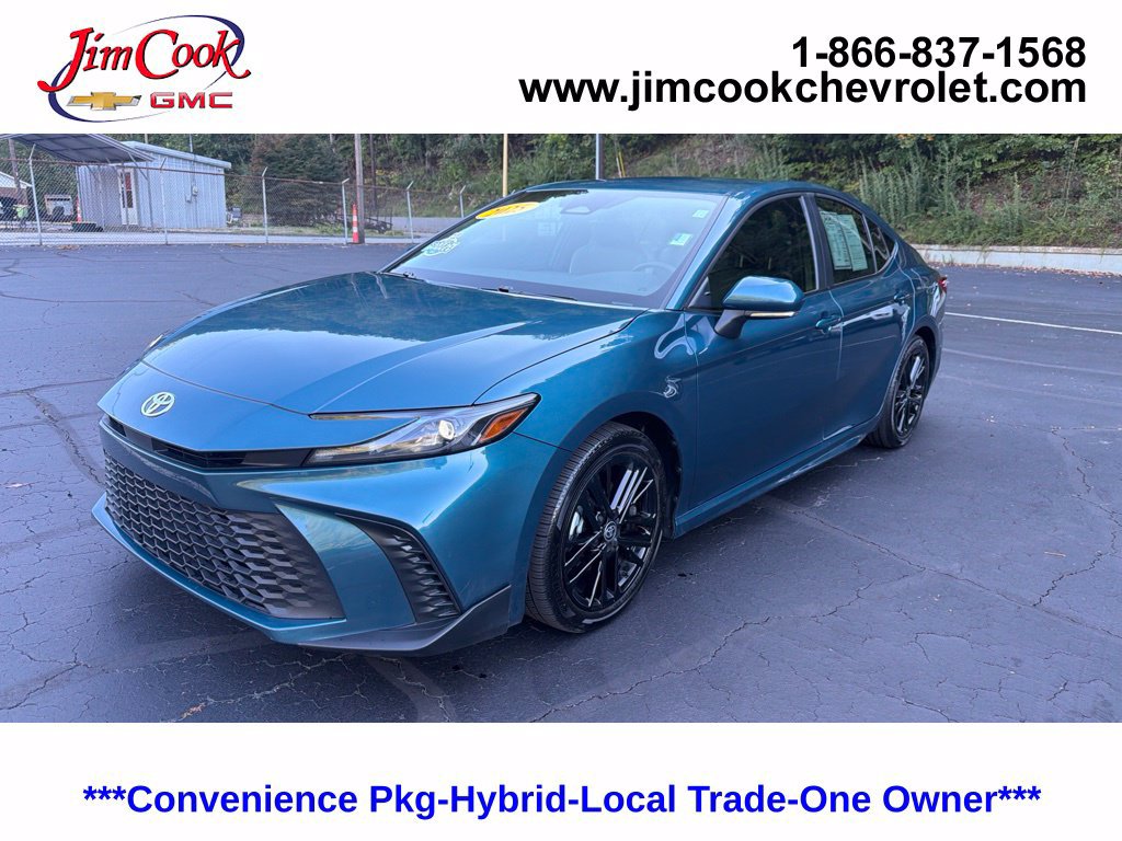Used 2025 Toyota Camry SE w/ Convenience Package
