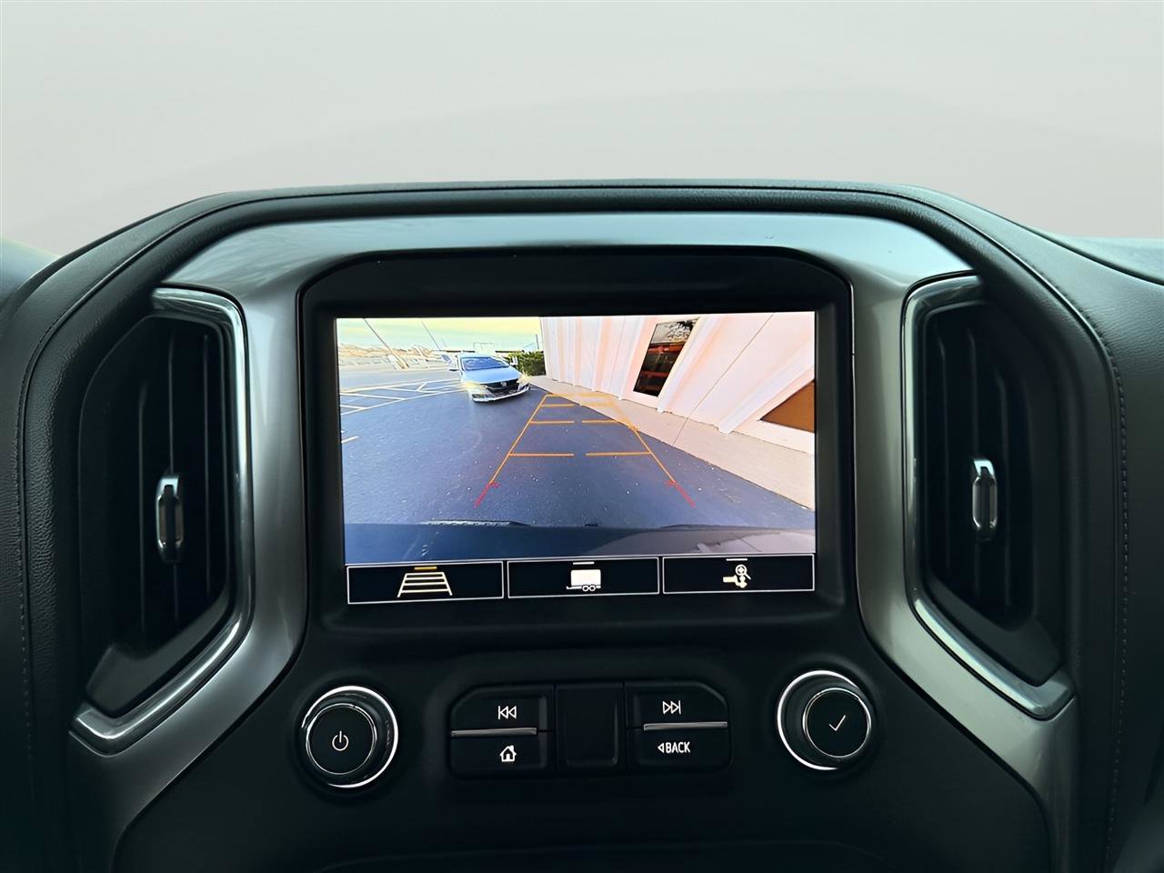 Used 2020 Chevrolet Silverado 1500 LT Trail Boss image 21