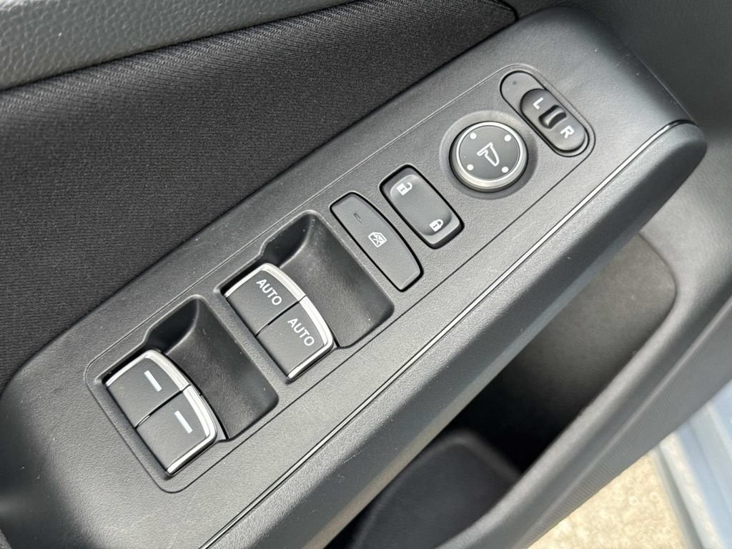 Used 2023 Honda Civic Sport image 17