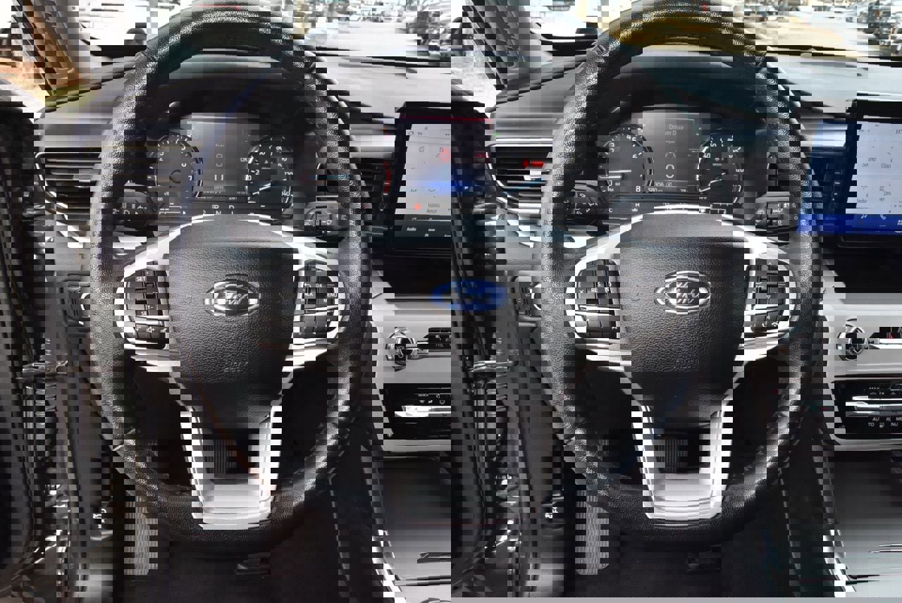 Used 2023 Ford Explorer XLT w/ Equipment Group 202A image 17