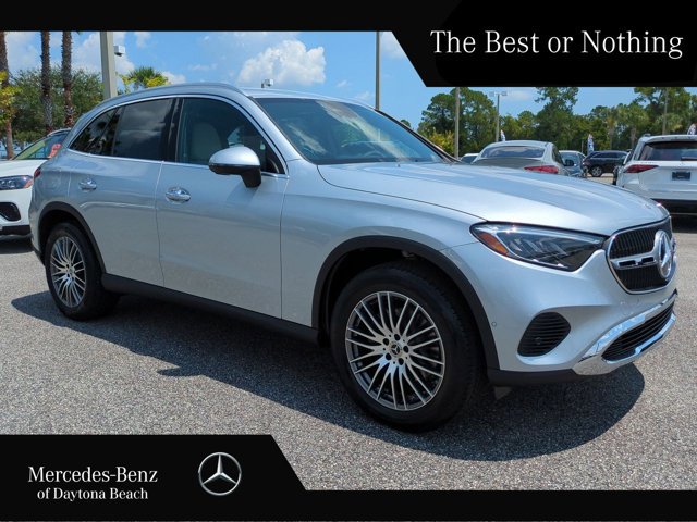 Used 2026 Mercedes-Benz GLC 300 4MATIC image 1