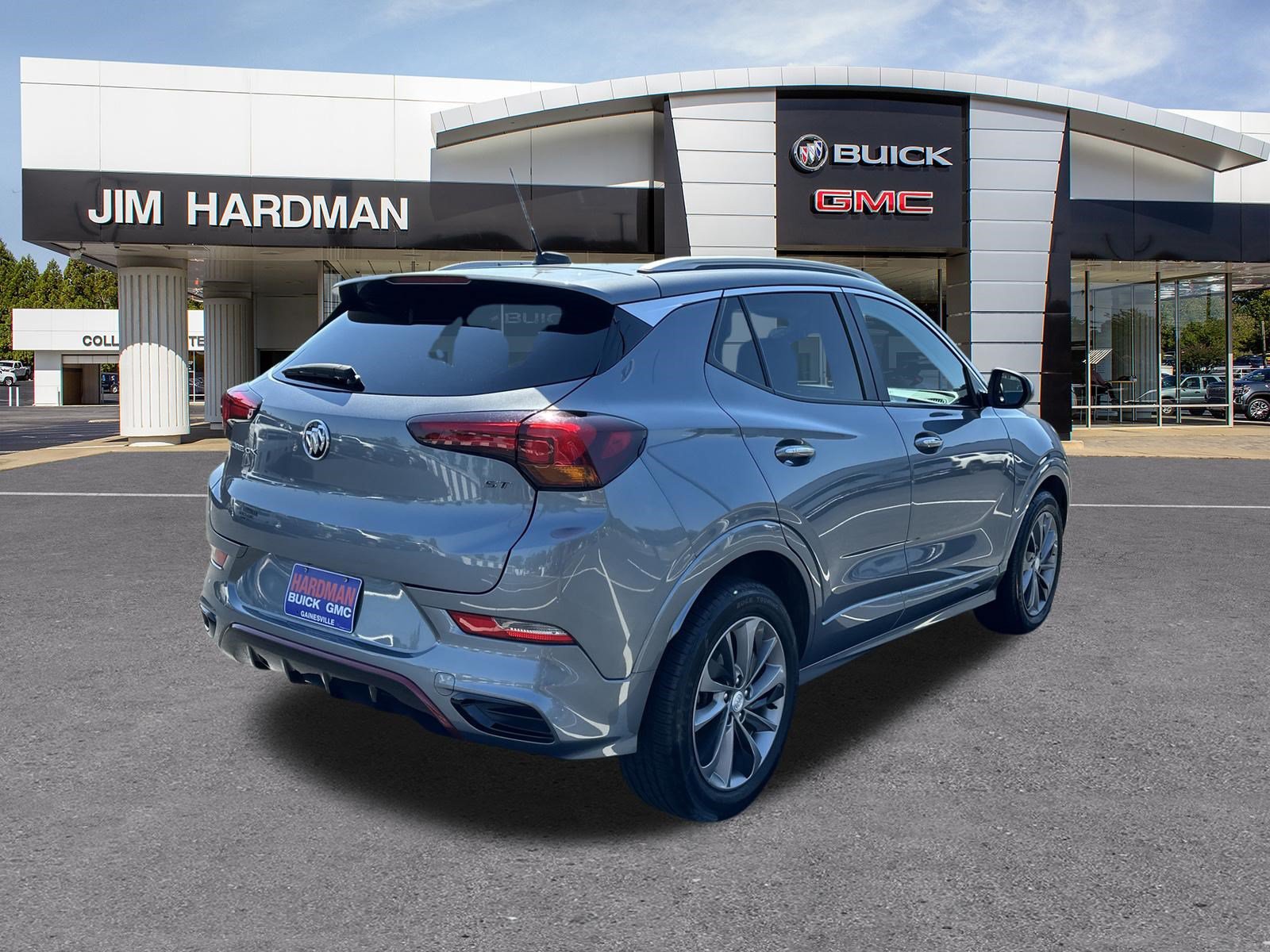 Used 2022 Buick Encore GX Select w/ Sport Touring Package FWD image 7