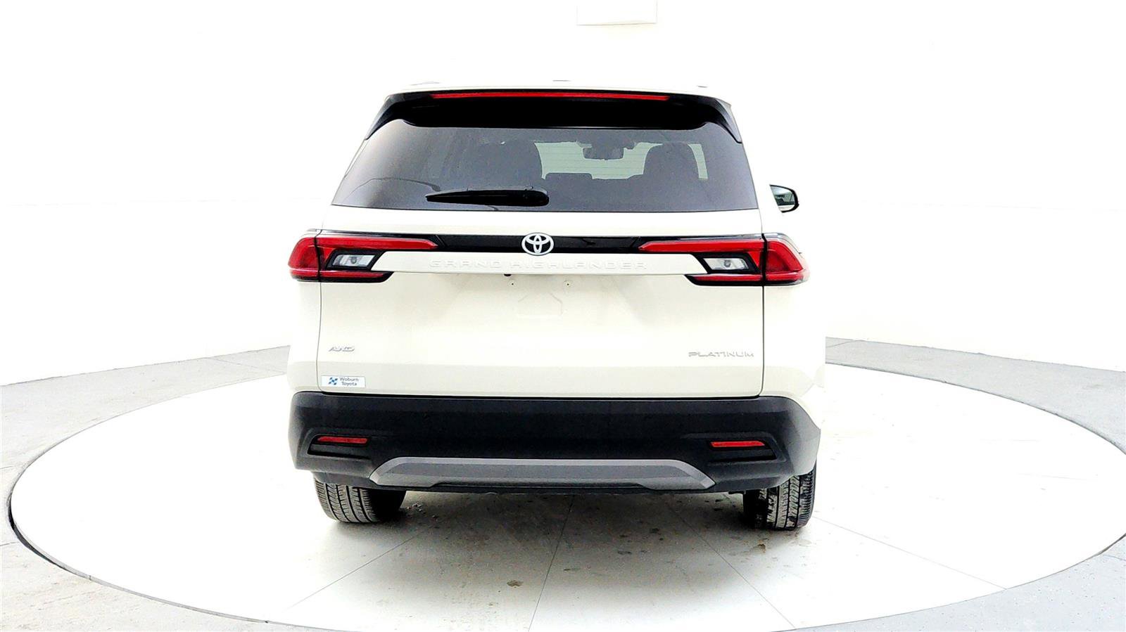 Used 2024 Toyota Grand Highlander Platinum image 5