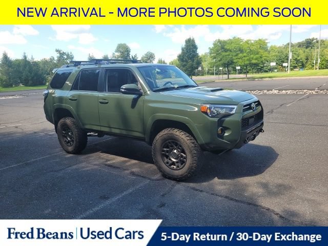 Used 2022 Toyota 4Runner TRD Off-Road Premium AWD/4WD image 11