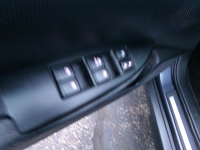 Used 2014 Subaru Outback 3.6R Limited image 11