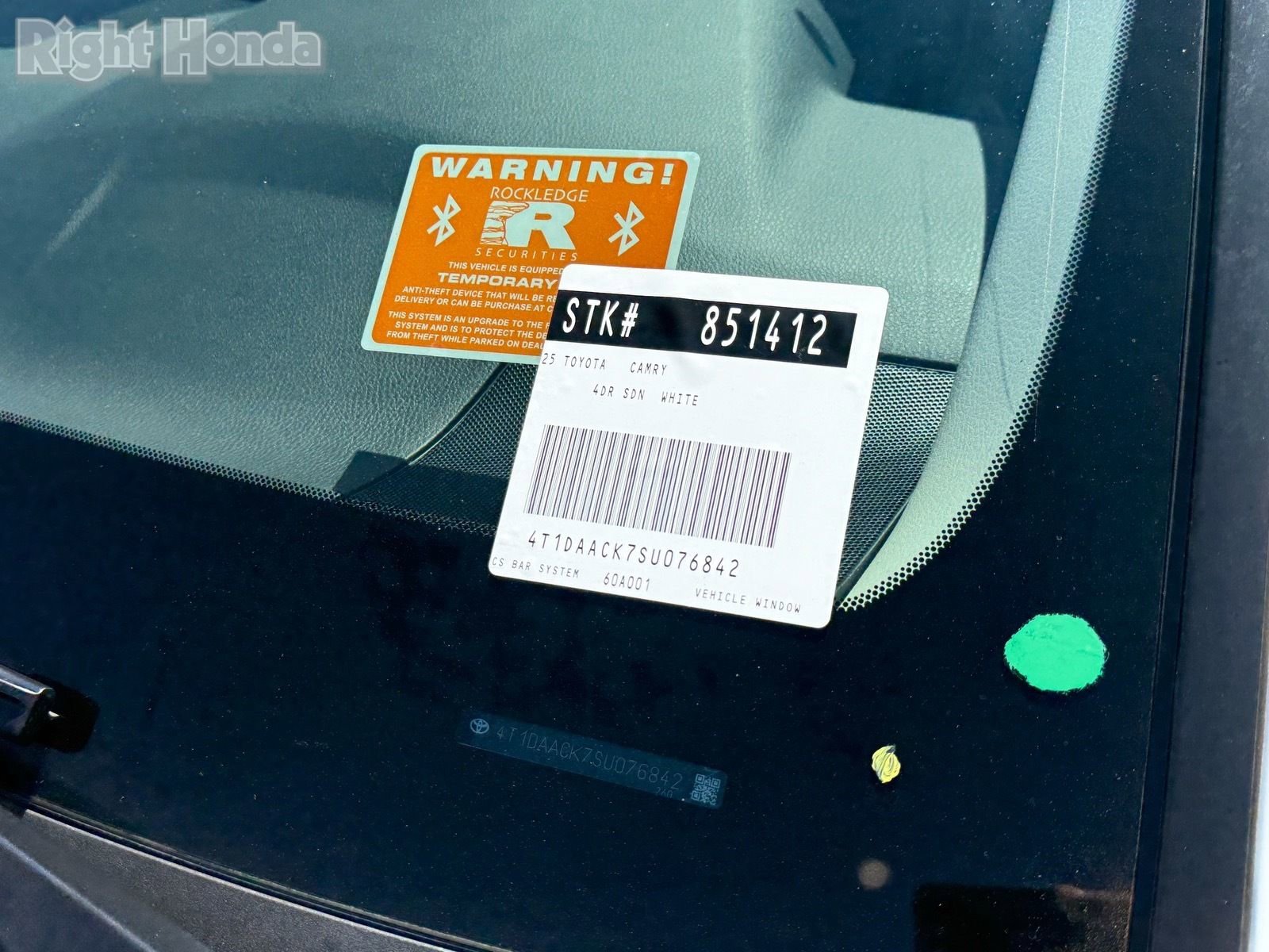 Used 2025 Toyota Camry LE image 34