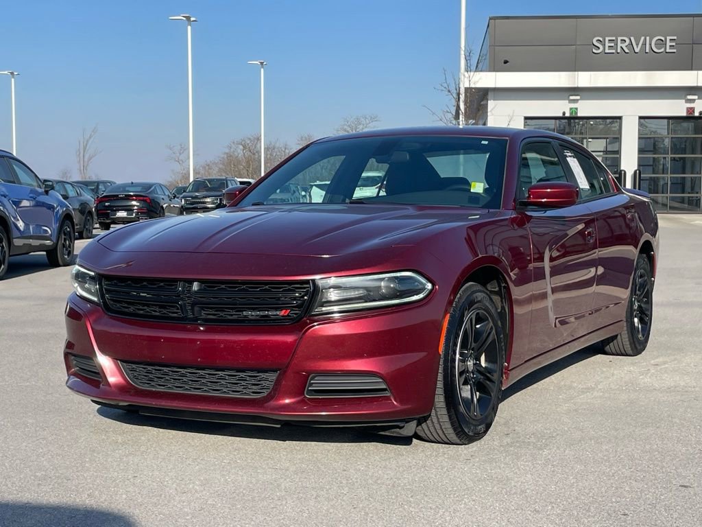 Used 2019 Dodge Charger SXT image 3