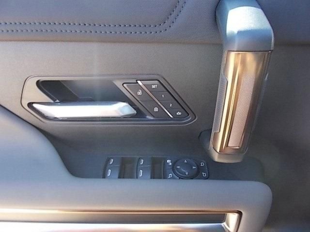 New 2025 GMC Hummer EV 2X w/ Extreme Off-Road Package image 16