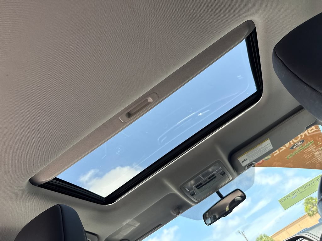 Used 2015 Toyota Highlander XLE FWD image 8