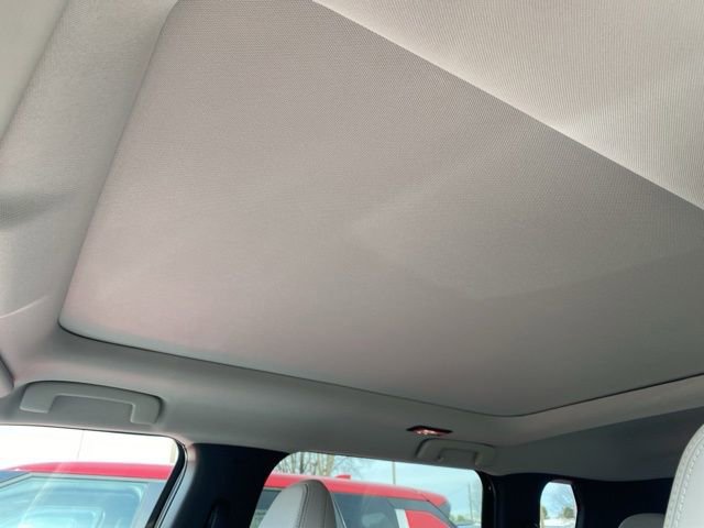 New 2025 Mitsubishi Outlander SE image 34