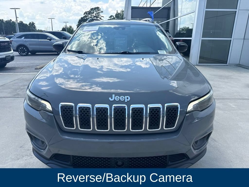 Used 2022 Jeep Cherokee Latitude Lux w/ Sun & Sound Group FWD video 3