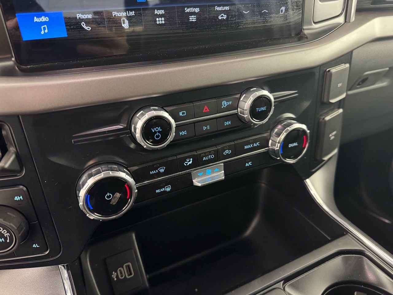 Used 2025 Ford F150 XLT w/ Equipment Group 301A Standard AWD/4WD image 18
