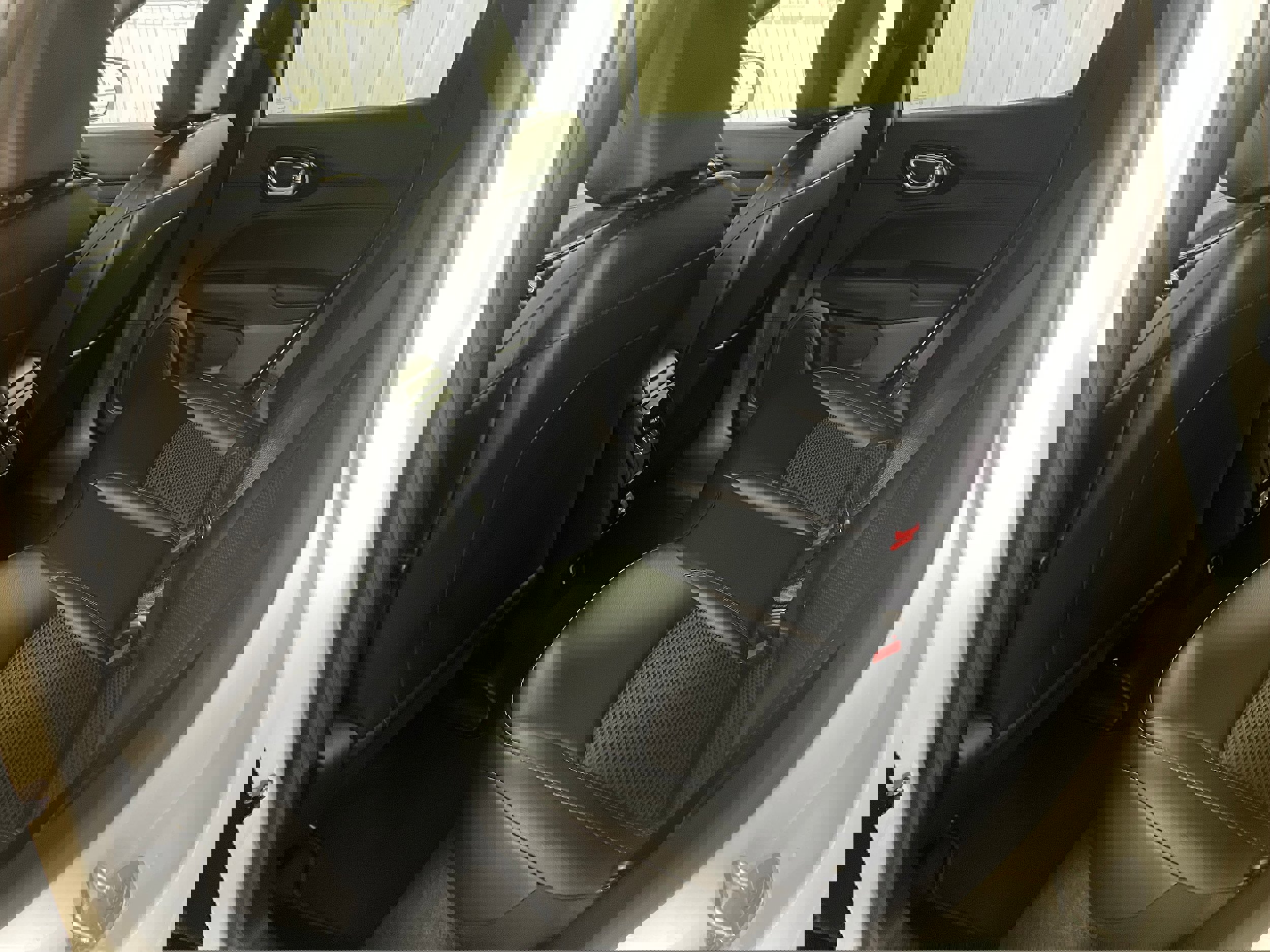 New 2026 Jeep Compass Latitude image 7