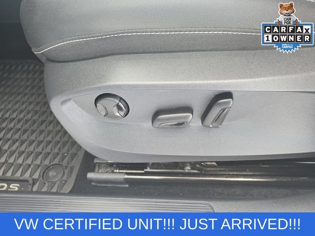 Used 2024 Volkswagen Taos SE FWD image 27