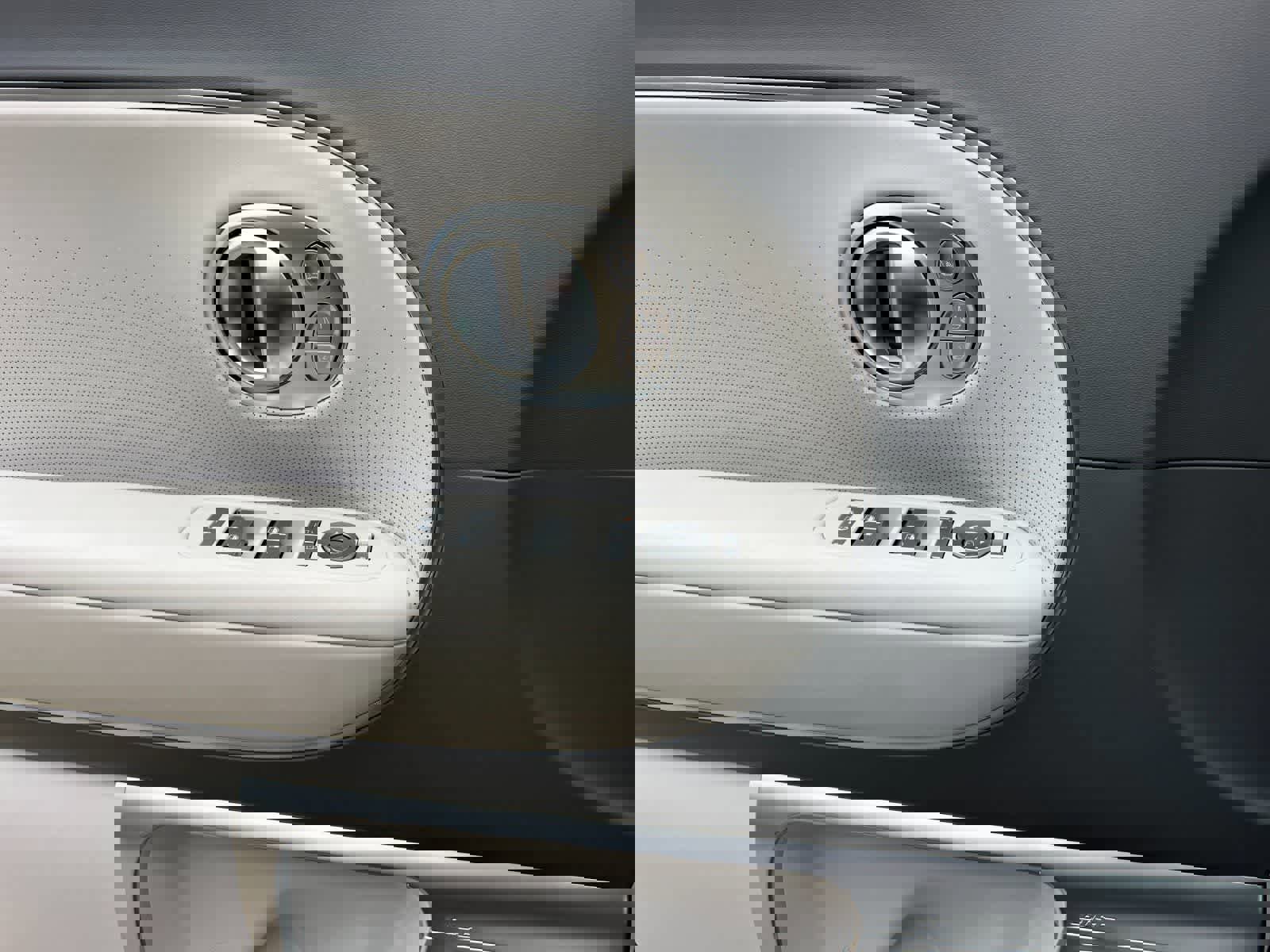 New 2026 Hyundai Ioniq 9 Calligraphy image 12