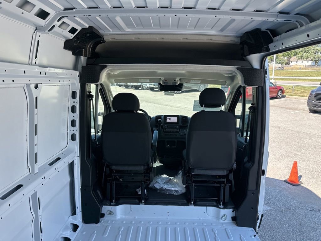 New 2026 RAM ProMaster 2500 w/ Convenience Group image 46