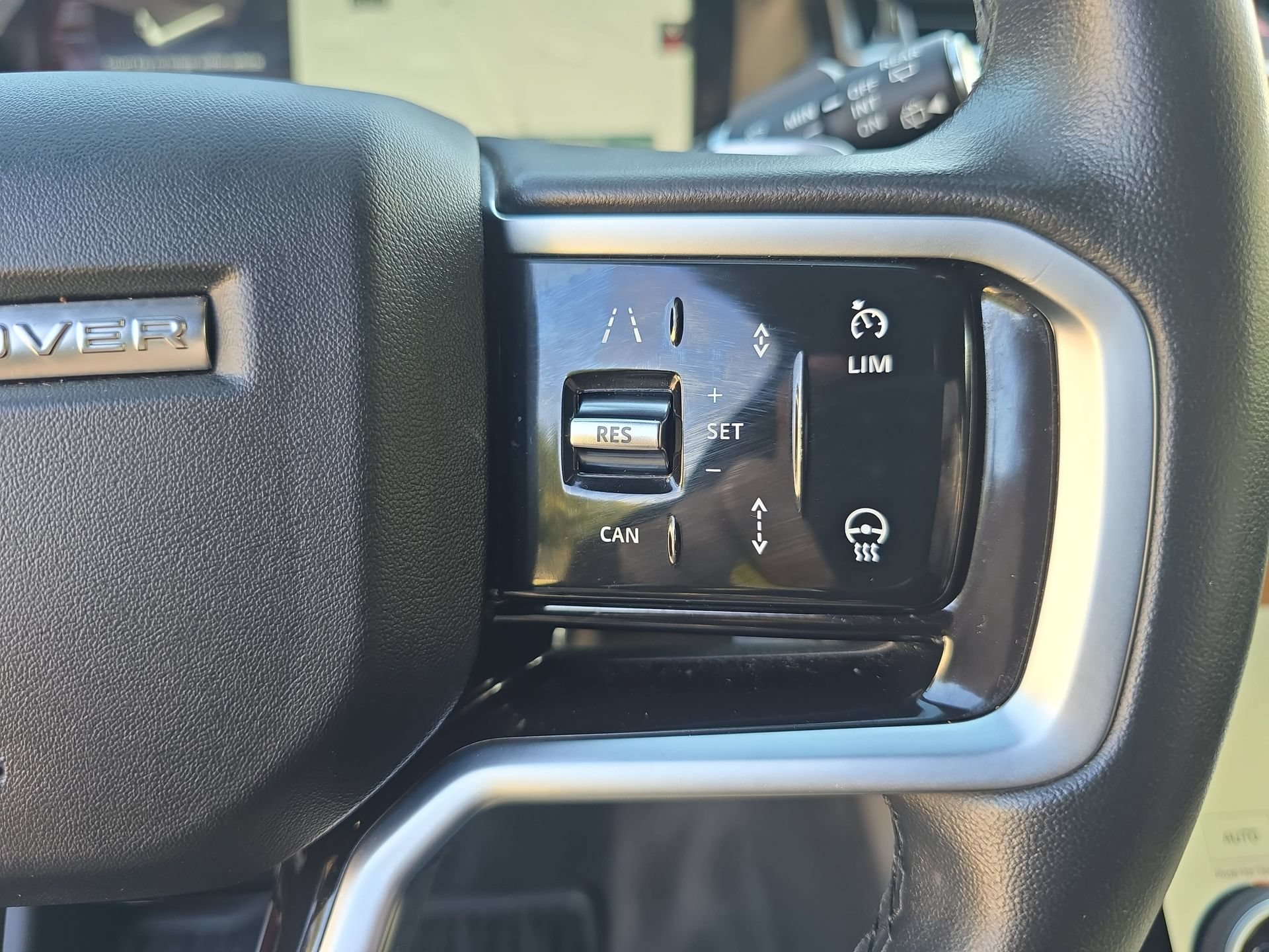 Used 2023 Land Rover Range Rover Velar R-Dynamic S AWD/4WD image 18