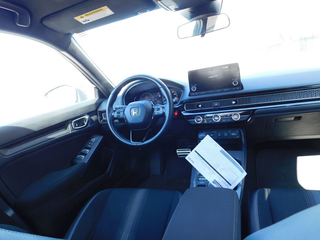 Used 2025 Honda Civic Sport image 6