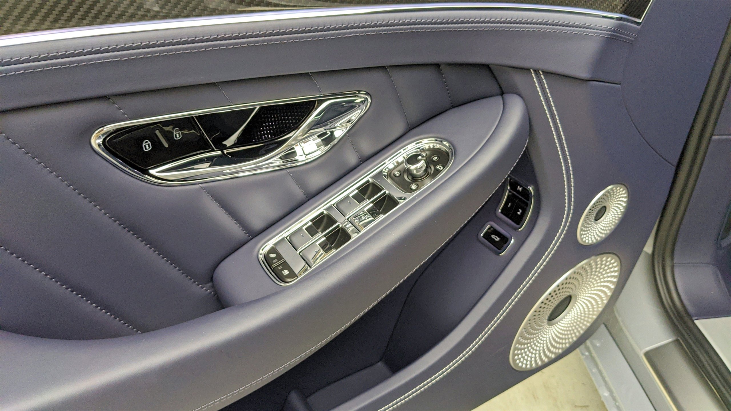 Used 2024 Bentley Continental GT V8 image 16