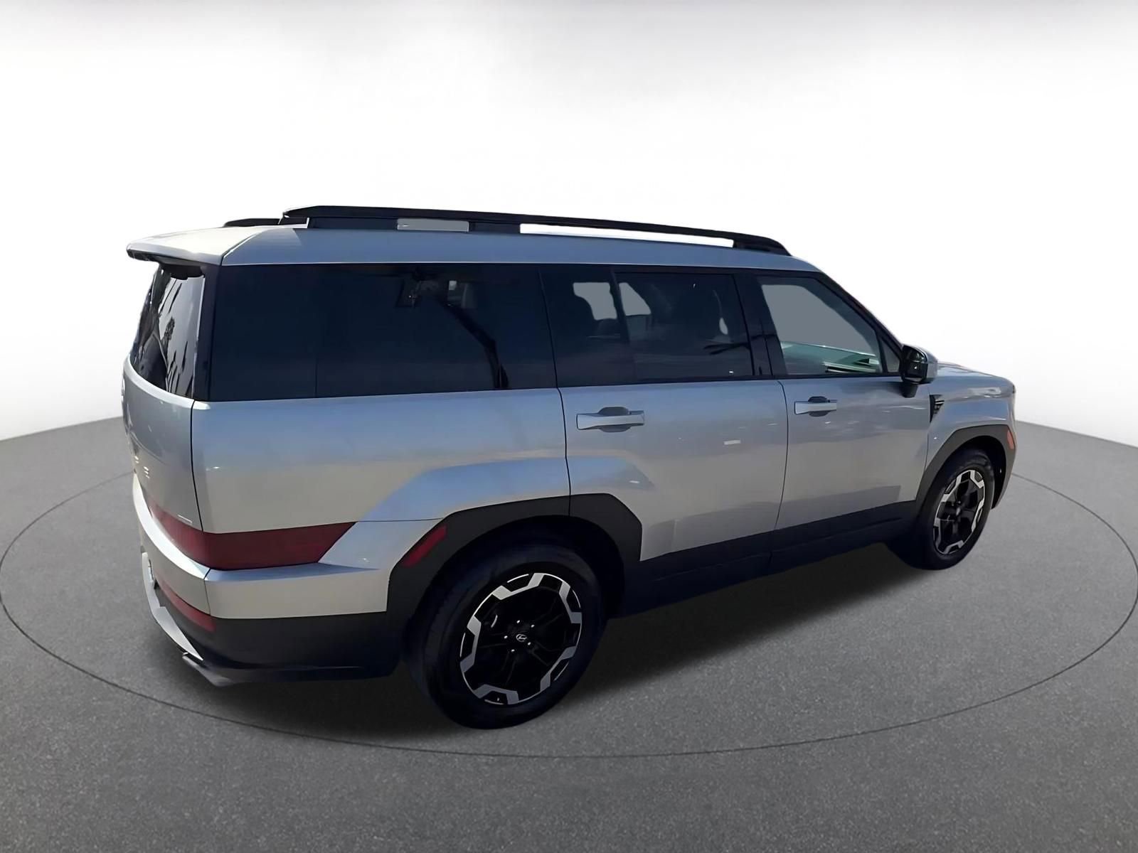 Used 2025 Hyundai Santa Fe SEL image 14