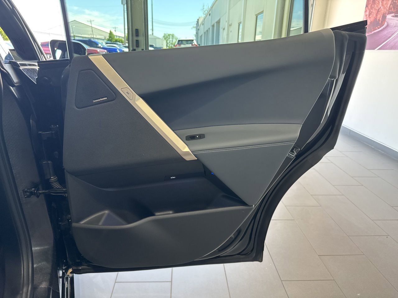 Used 2024 BMW iX xDrive50 w/ Sport Package image 49