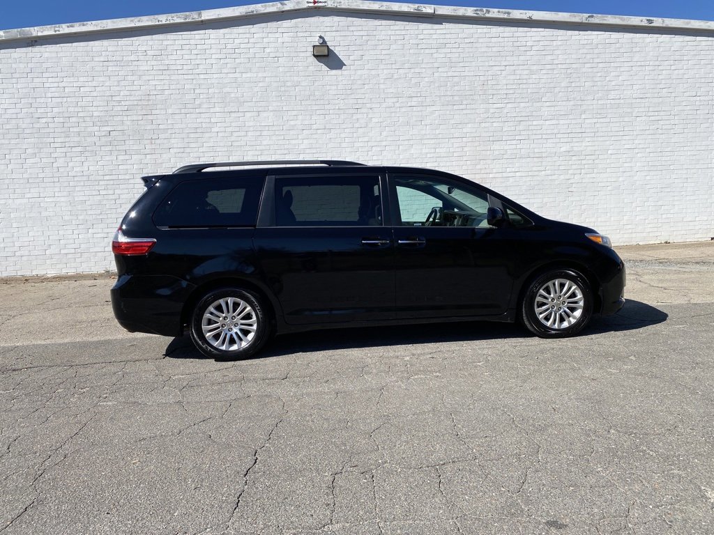 Used 2015 Toyota Sienna XLE