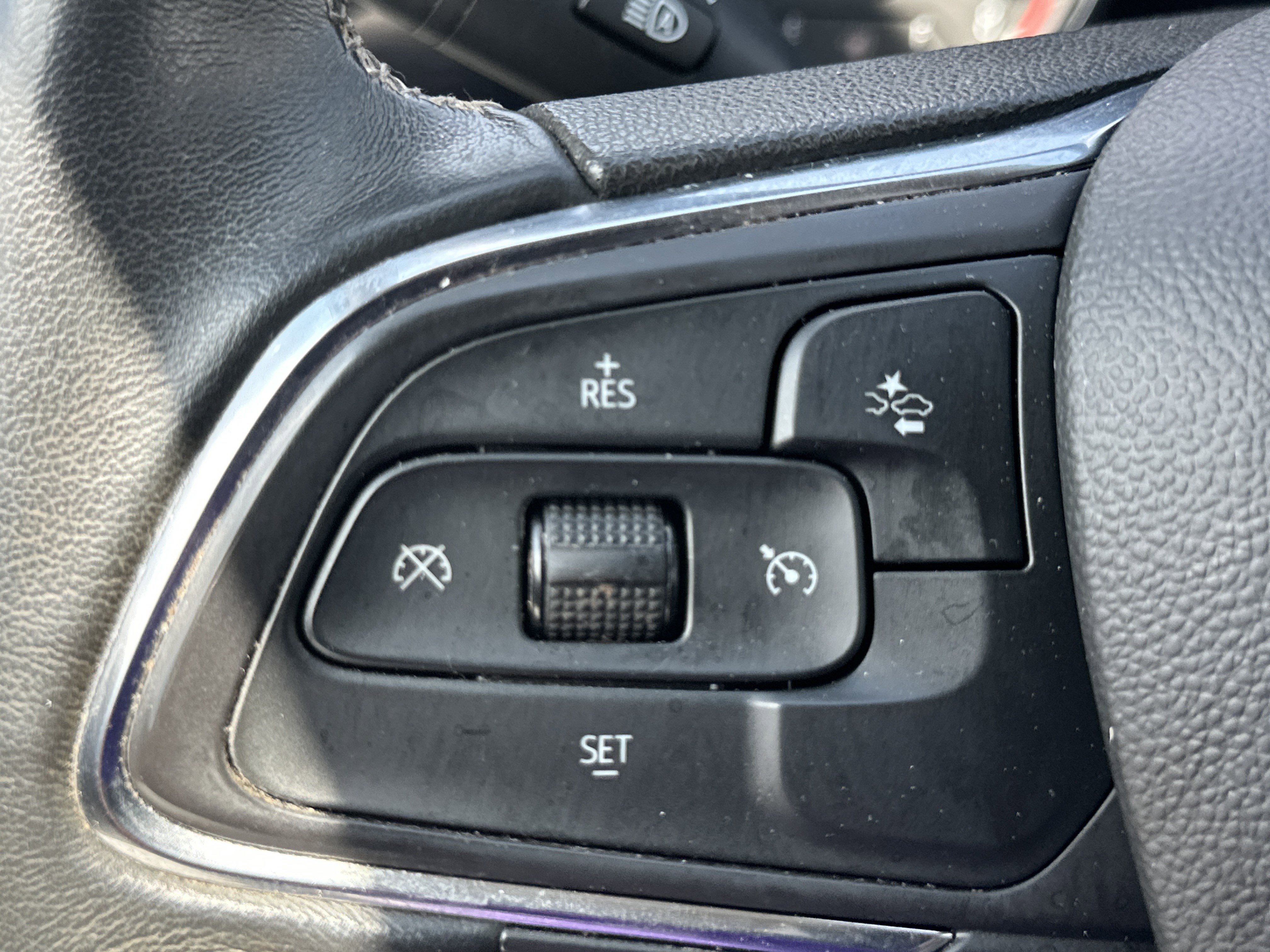 Certified 2023 Buick Encore GX Select w/ Sport Touring Package image 26