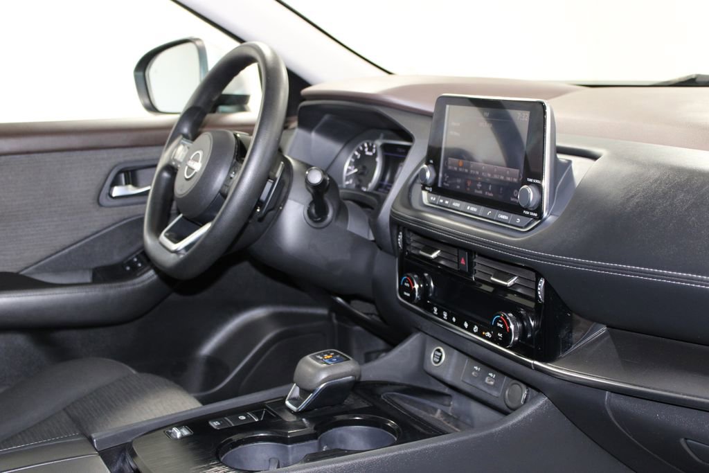 Used 2022 Nissan Rogue SV image 24