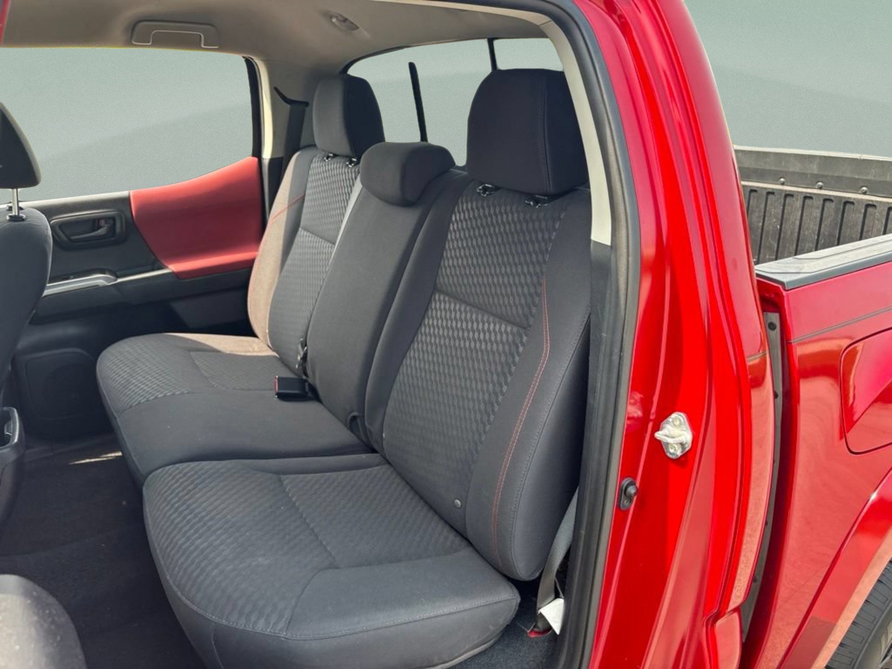 Certified 2021 Toyota Tacoma SR5 RWD image 23