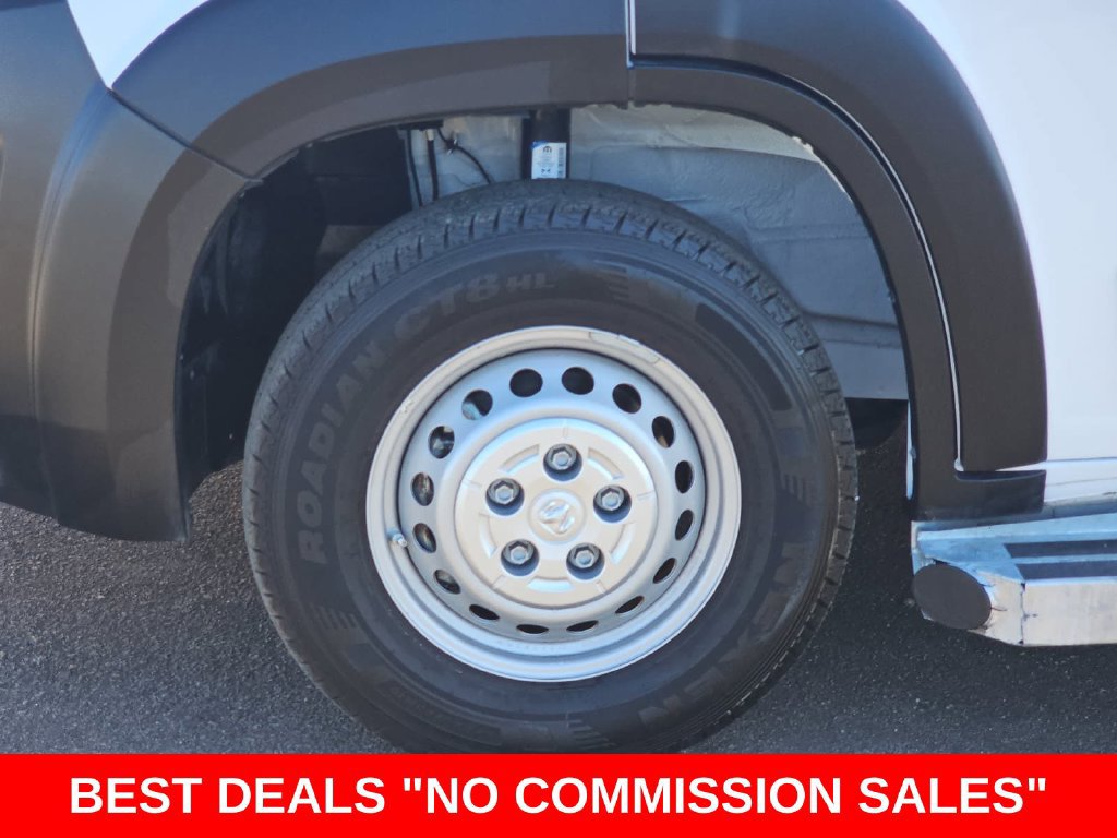 Used 2025 RAM ProMaster 2500 w/ U-Haul Equipment Group FWD image 35