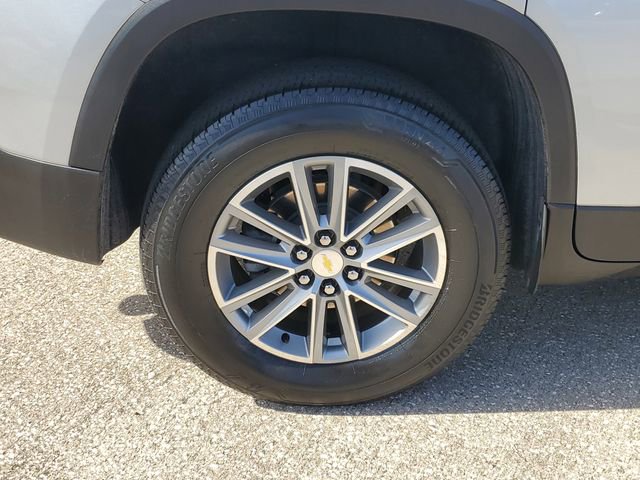 Used 2022 Chevrolet Traverse LT image 5