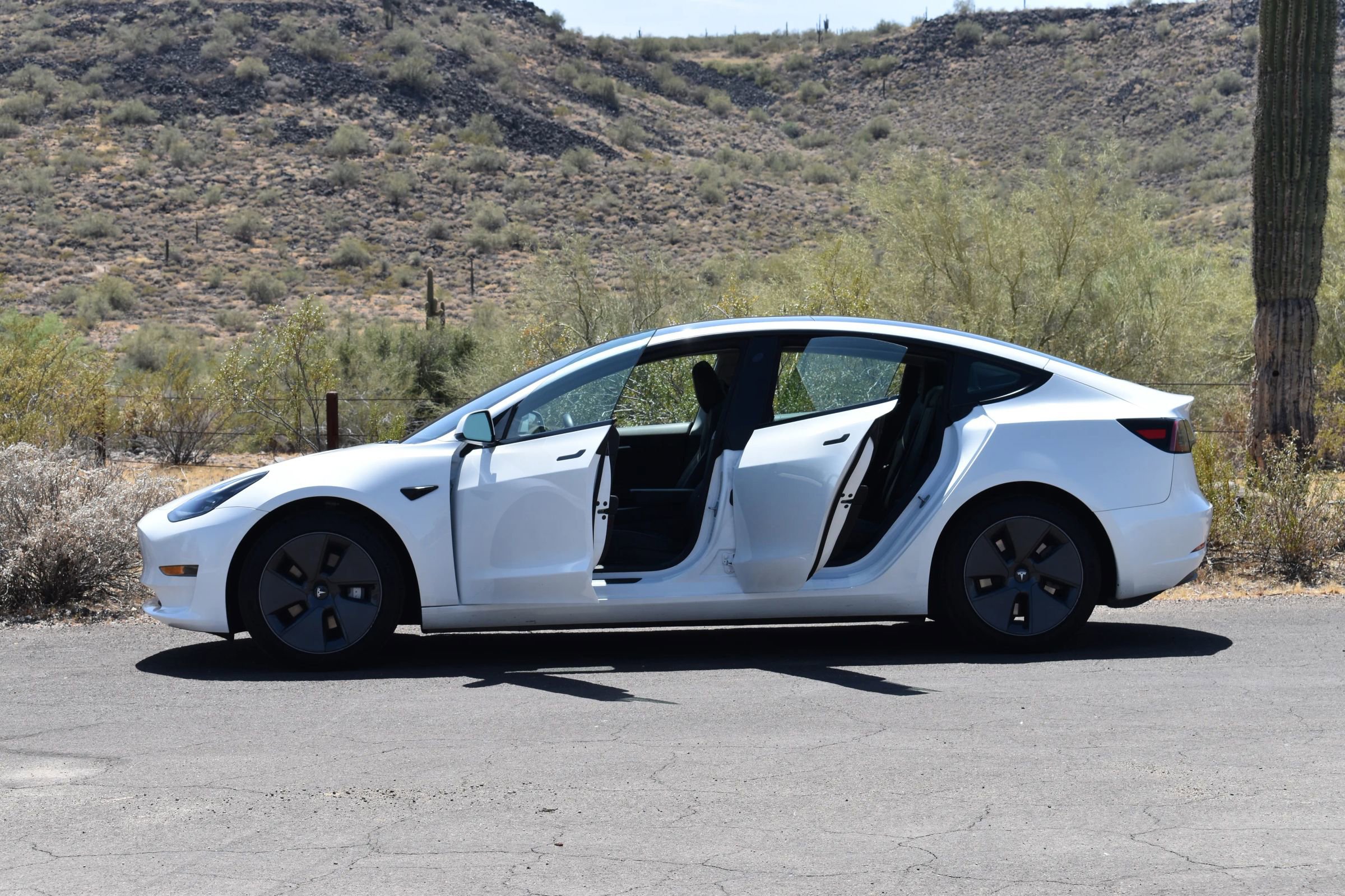 Used 2023 Tesla Model 3 Standard Range RWD image 7
