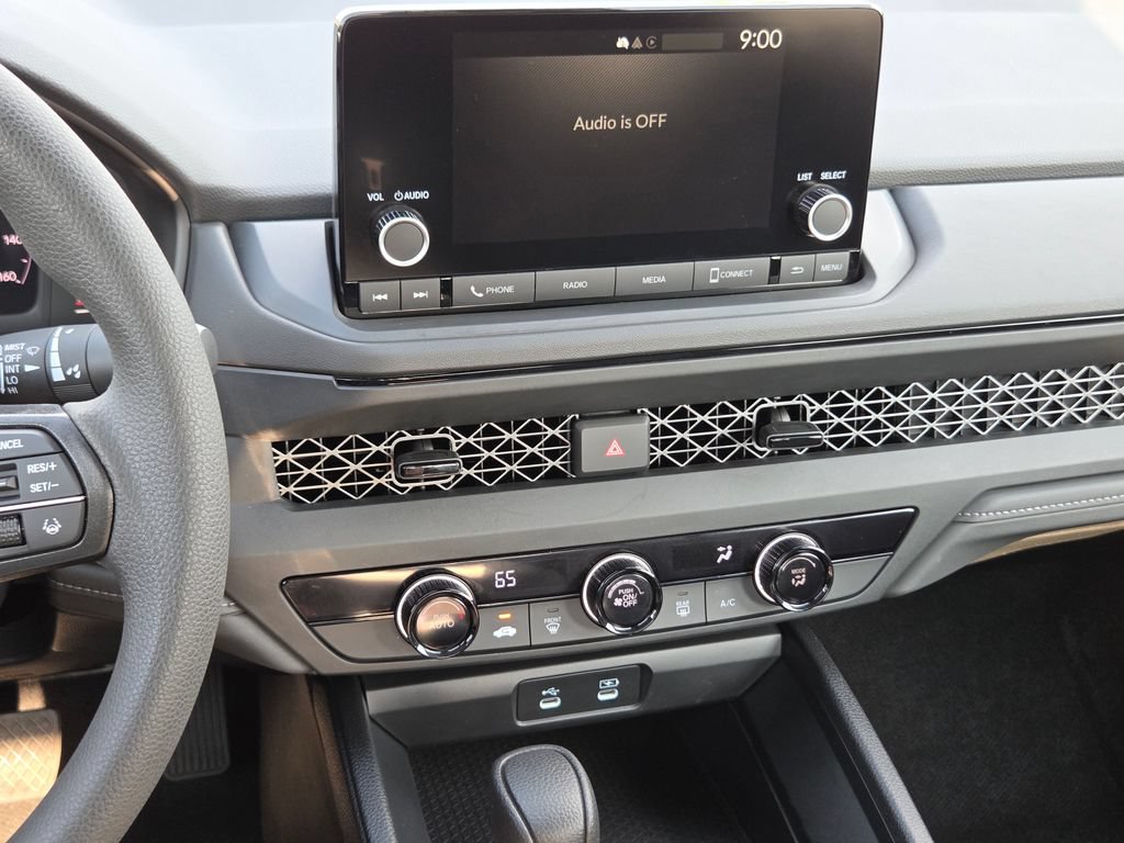 Certified 2025 Honda Accord LX image 29