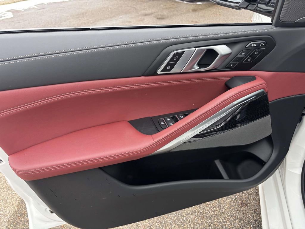 New 2026 BMW X6 xDrive40i image 11