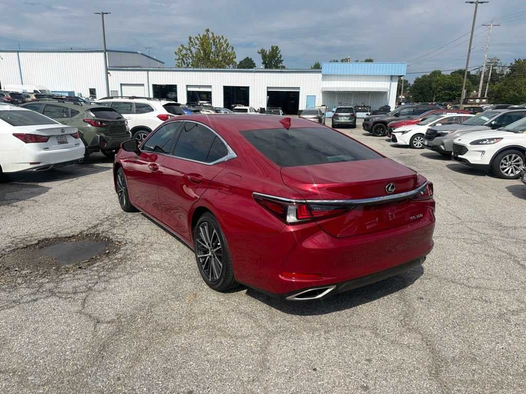 Used 2024 Lexus ES 350 w/ Premium Package FWD image 5