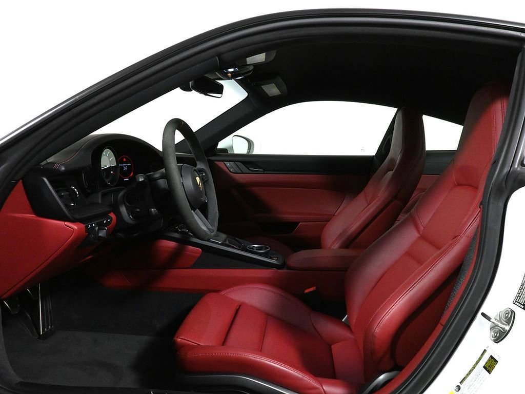 Used 2022 Porsche 911 Carrera 4 GTS image 5