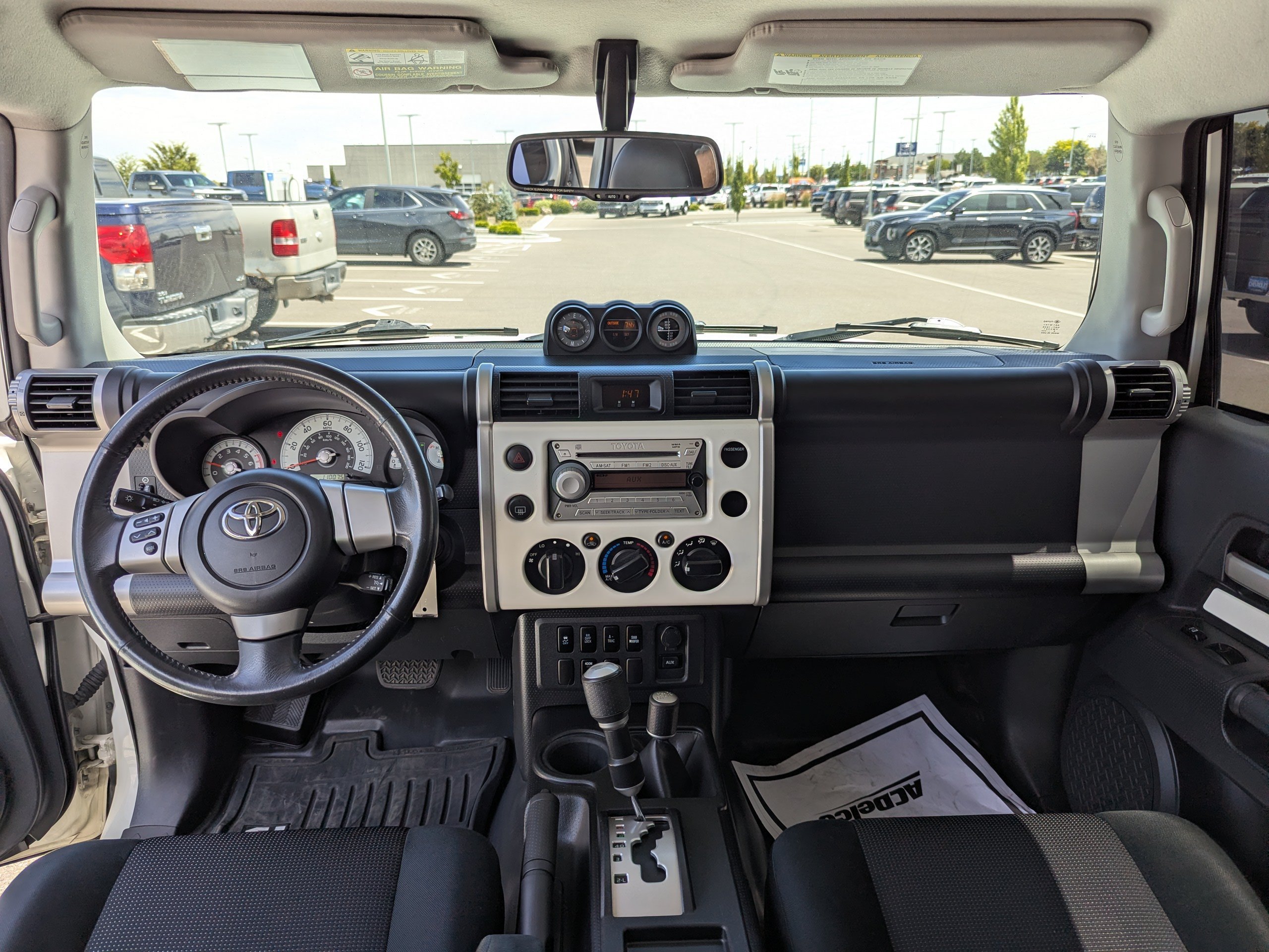 Used 2010 Toyota FJ Cruiser 4WD image 23