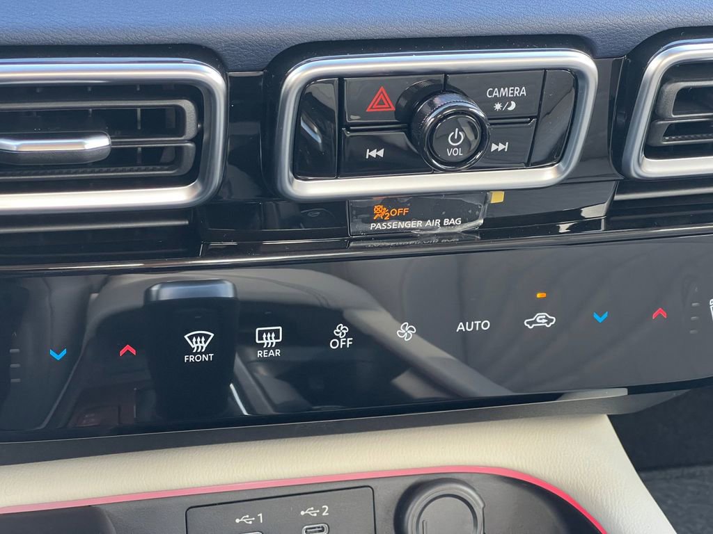 New 2026 Nissan Sentra SL w/ Floor Mat Package FWD image 5