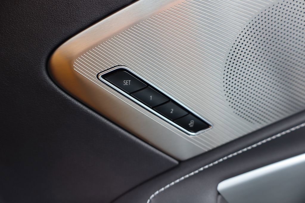 Used 2024 Chevrolet Corvette Stingray w/ Z51 Performance Package image 14