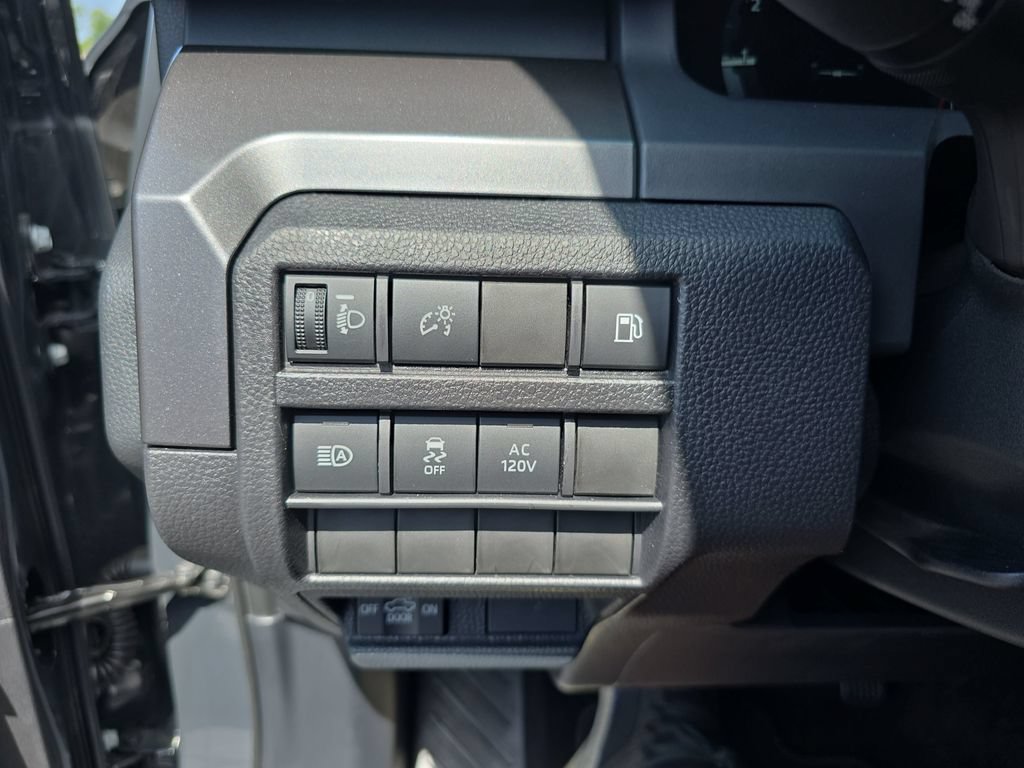 Used 2025 Toyota Tacoma TRD Off-Road AWD/4WD image 29