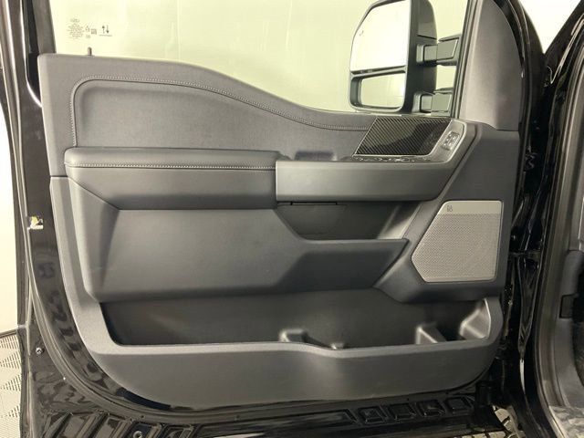 New 2026 Ford F250 Lariat w/ Black Appearance Package image 12
