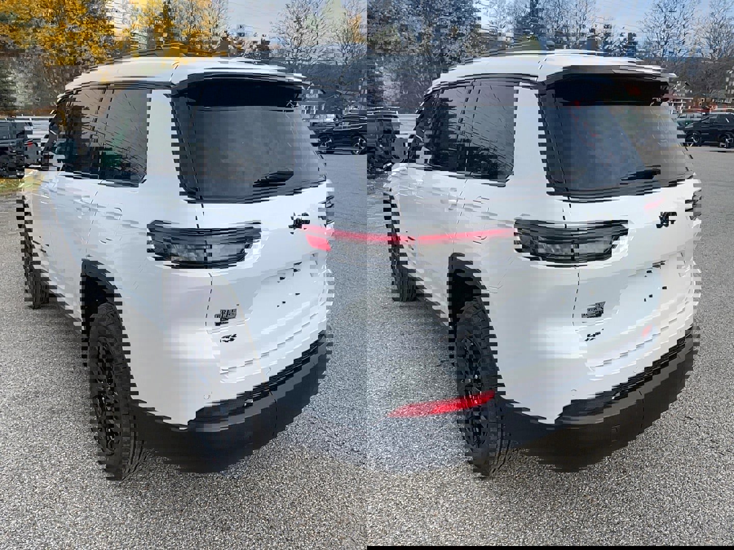 New 2025 Jeep Grand Cherokee L Altitude image 7