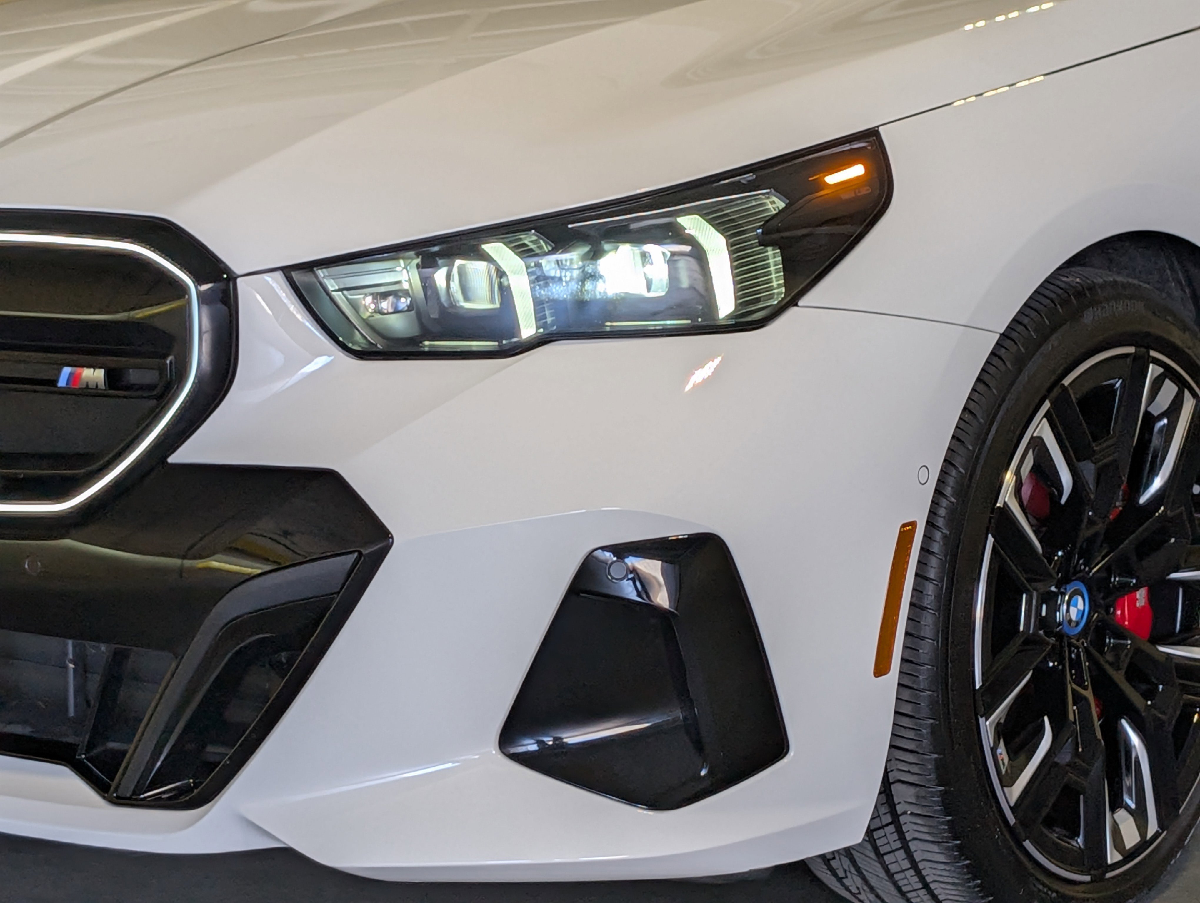 Used 2024 BMW i5 M60 w/ Premium Package image 13