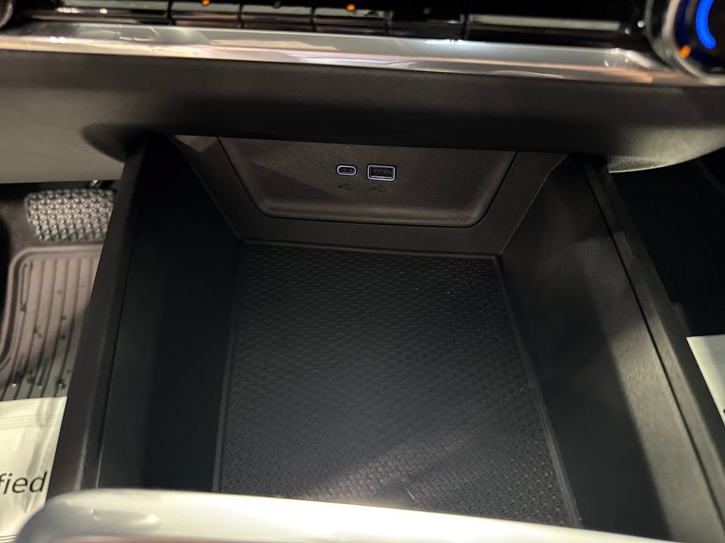 New 2026 Chevrolet Equinox LT w/ Safety and Technology Package AWD/4WD image 21