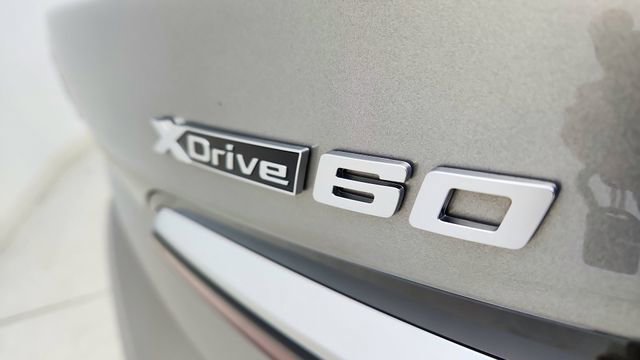 Used 2023 BMW i7 xDrive60 image 18