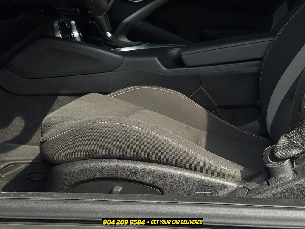 Used 2018 Chevrolet Camaro SS RWD image 15