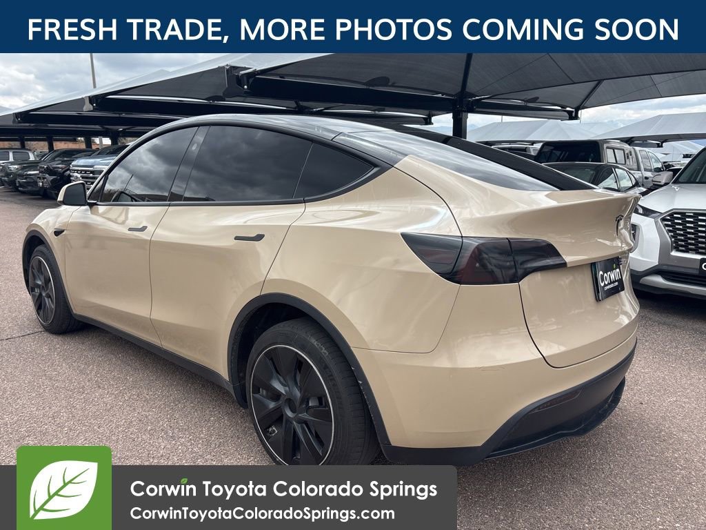 Used 2024 Tesla Model Y Long Range AWD/4WD image 5