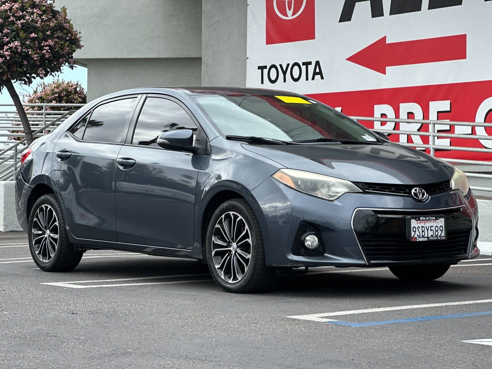 Used 2015 Toyota Corolla S image 8